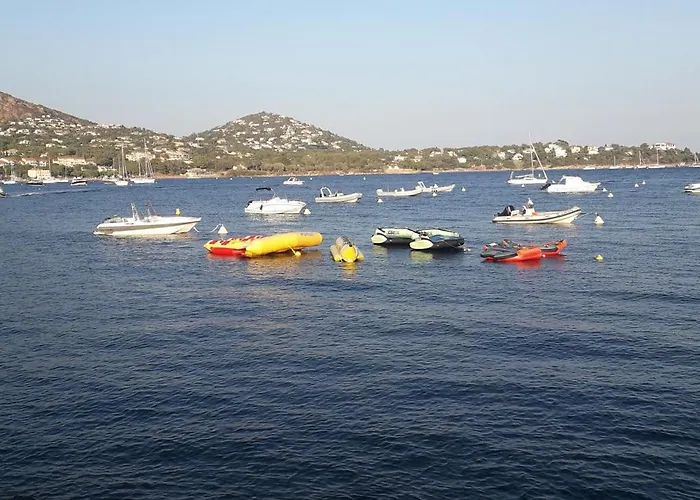 Сasa de vacaciones Saint-raphael 2 Pièces Indépendants Piscine Prohe Golf